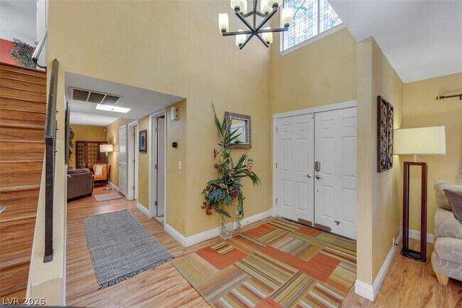 Photo - 3225 Mountain Spring Rd