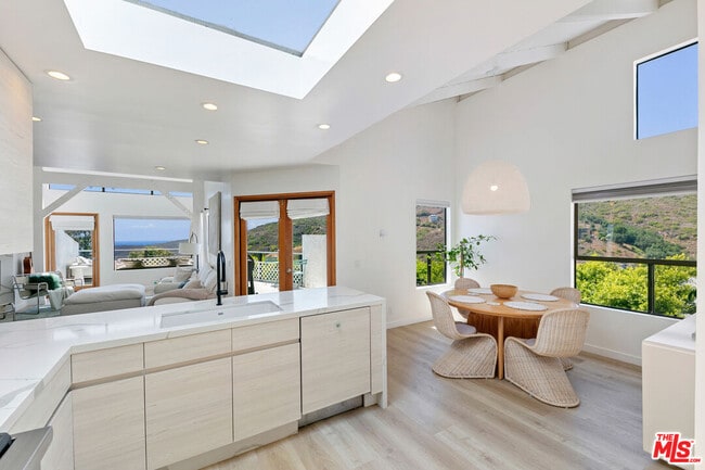 Photo - 2919 Valmere Dr