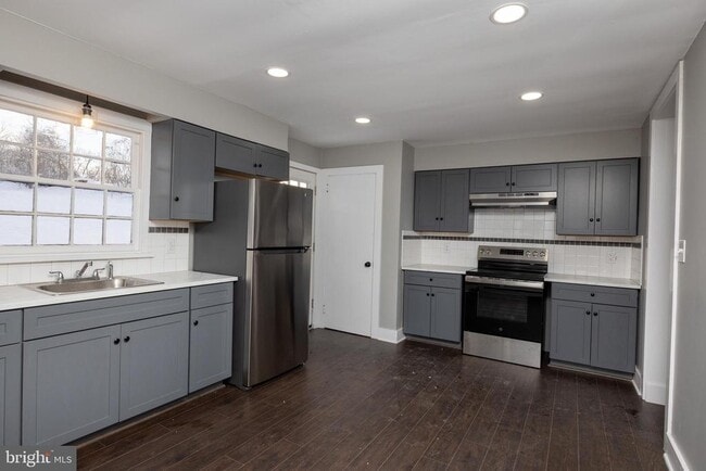 6192 Lower York Rd