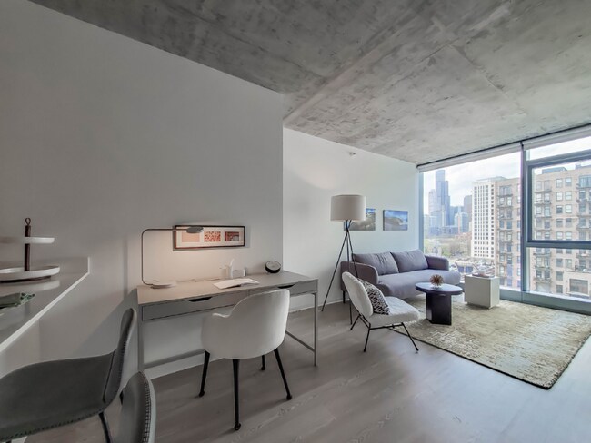 Photo - 1418 S Wabash Ave