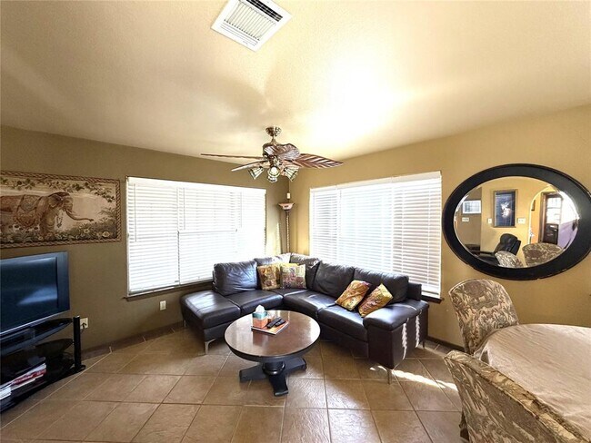 Photo - 2035 Borchert Loop