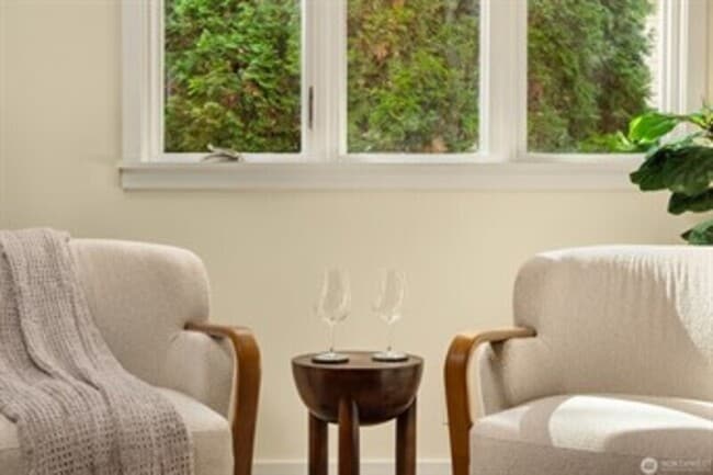 Photo - 4510 48th Ave NE