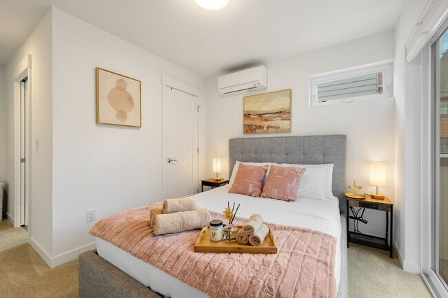 Photo - 620D 10th Ave E Unit SI ID1094308P