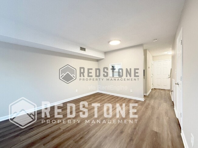 Photo - 725 S Broad St