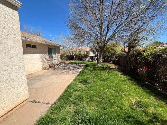 Photo - Wonderful 4 bed 3 bath home in Saint George. Private covered balcony with wonderful views. Fully ...
