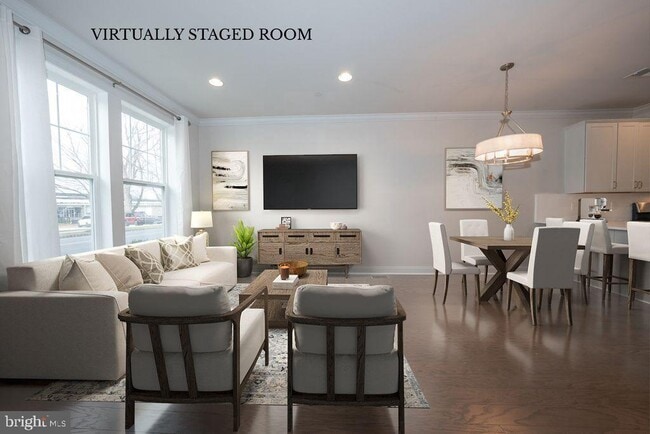 Photo - 220 Charles Ellis Dr