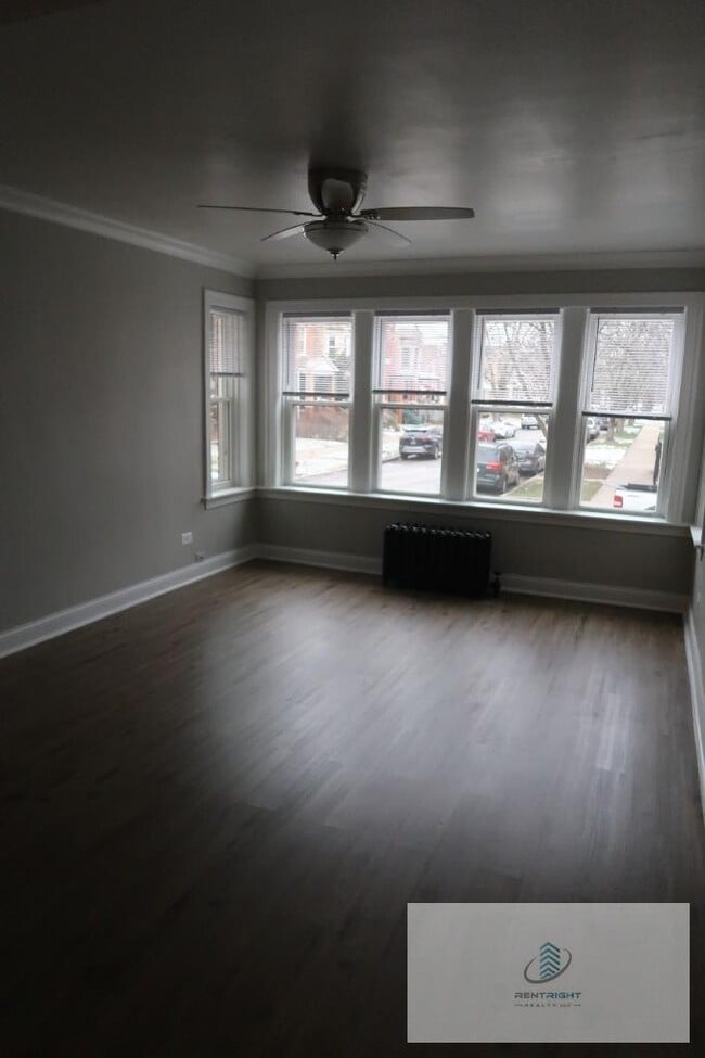 Building Photo - 3454 N Kedvale Ave Rental