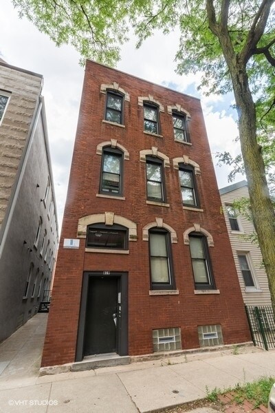 Photo - 819 S Carpenter St