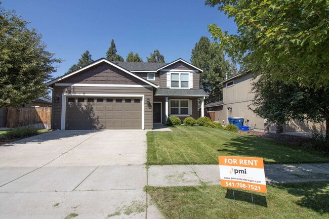 Building Photo - A BEND HOME FOR PEOPLE AND PETS!