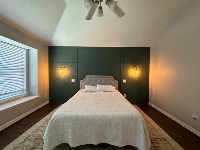 Photo - 419 Oak Chase Dr