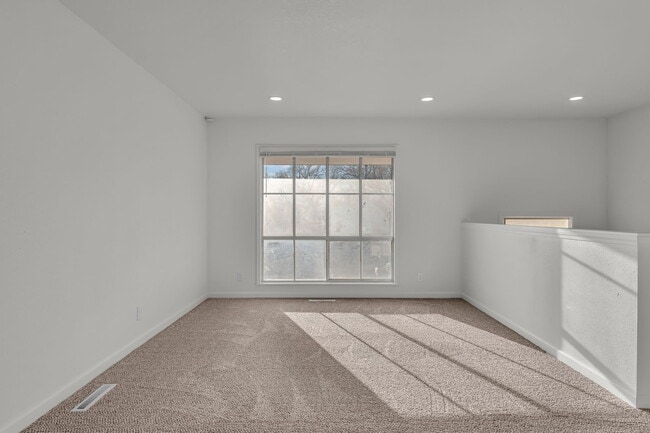 Photo - 3112 SW Grand Ct