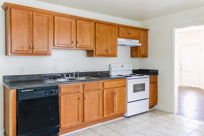 Photo - 531 St Mark St