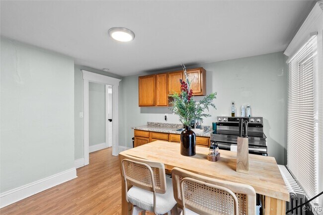 Photo - 607 Tulip St