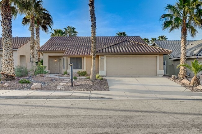 Henderson Single-Story Gem with Gas Firepl... - Henderson Single-Story Gem with Gas Firepl... Casa
