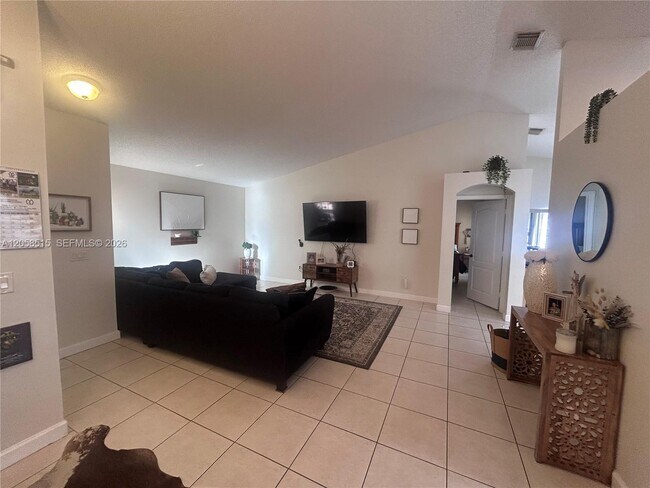 Photo - 4820 SW 152nd Way