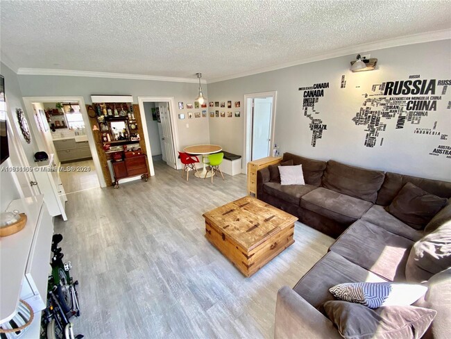 Photo - 7911 East Dr Unit 1