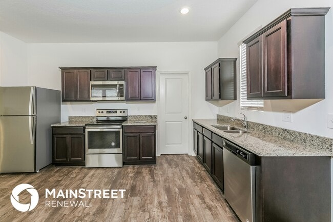 Photo - 194 Hidden Lk Lp