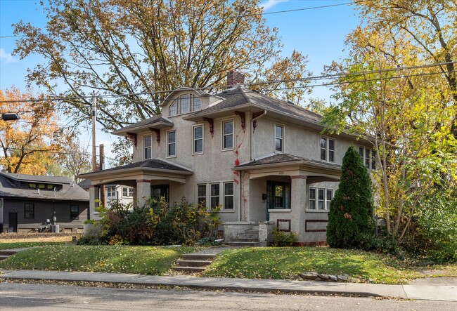 Photo - 1015 Fairfield Ave Townhome