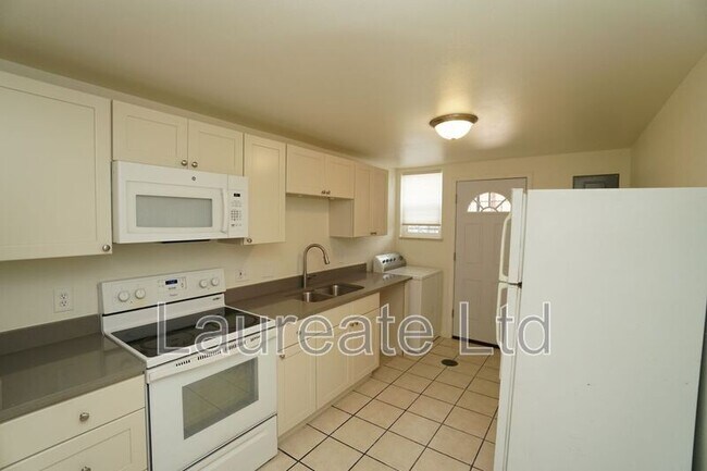 Photo - 1118 Rosemary St Unit #3