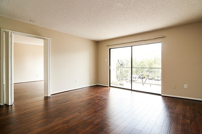 Photo - 2818 S Bartell Dr Unit 312