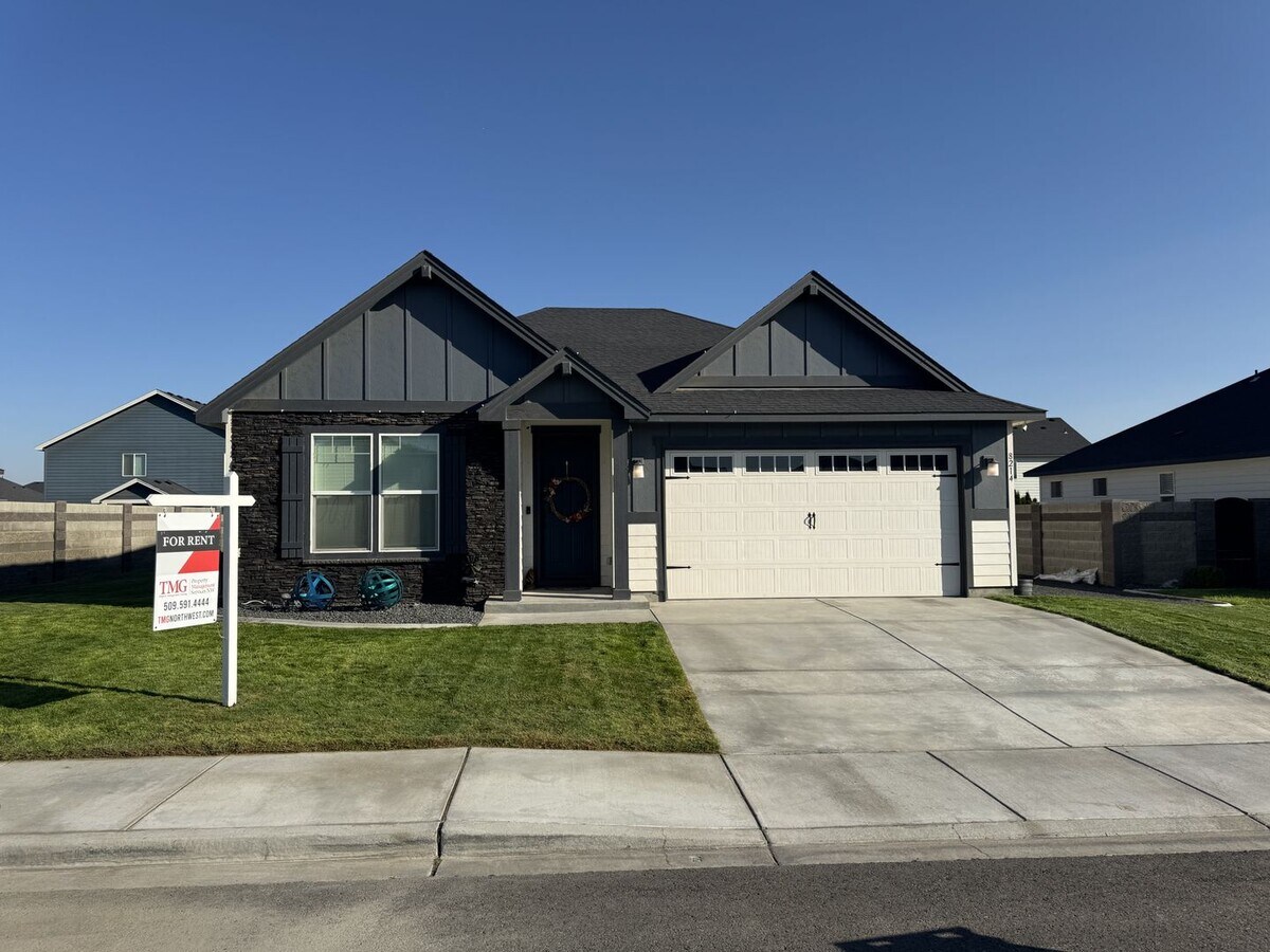 Welcome Home! 3 bed/2 bath in West Richland - Welcome Home! 3 bed/2 bath in West Richland