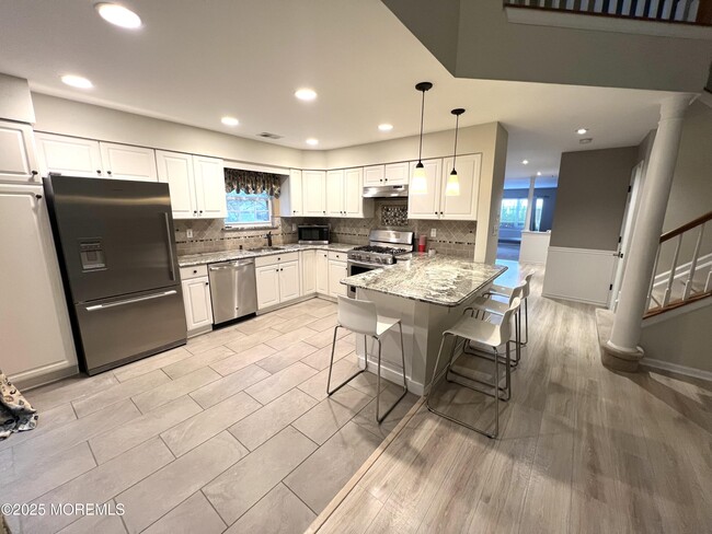 Photo - 21 Durant Ave