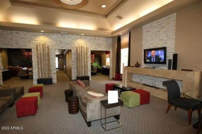 Photo - 5345 E Van Buren St Unidad 238