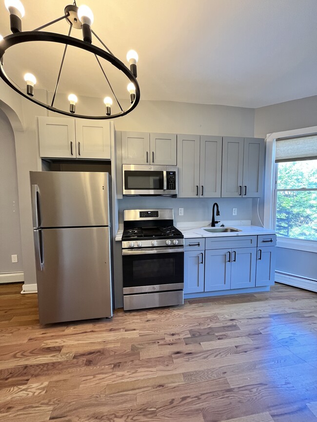 Photo - 17 Madison Ave Unidad 2