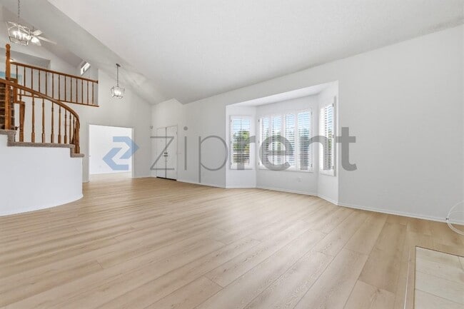 Photo - 6863 De Grazia Rd