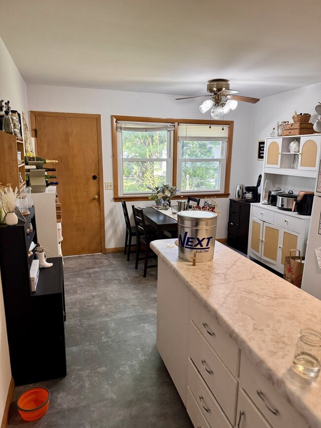 Photo - 5111 Wallace Ave