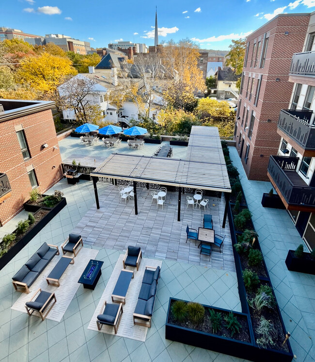 Building Photo - Library Place Rental
