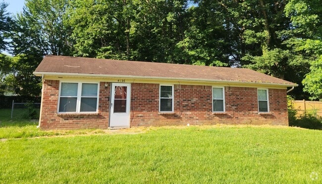 Building Photo - Updated 4 bedroom 1.5 bath home located in...