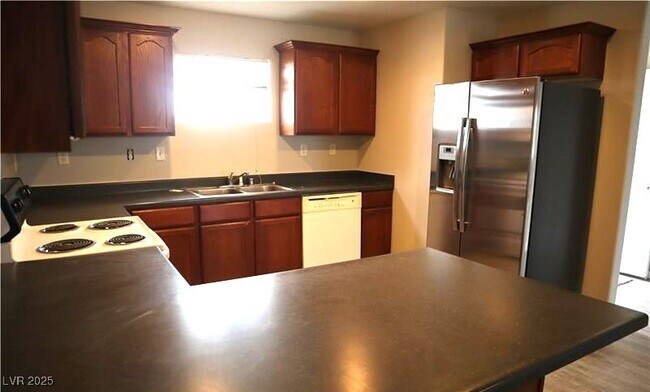 Photo - 200 S Mount Charleston Dr E Unit 3