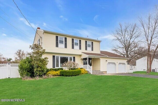 19 Fieldstone Ln