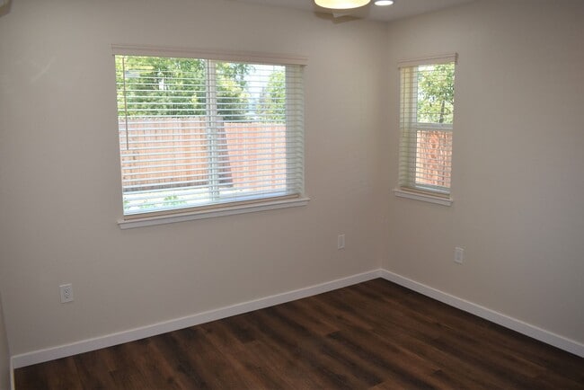 Photo - 2510 Meadow Wood Cir