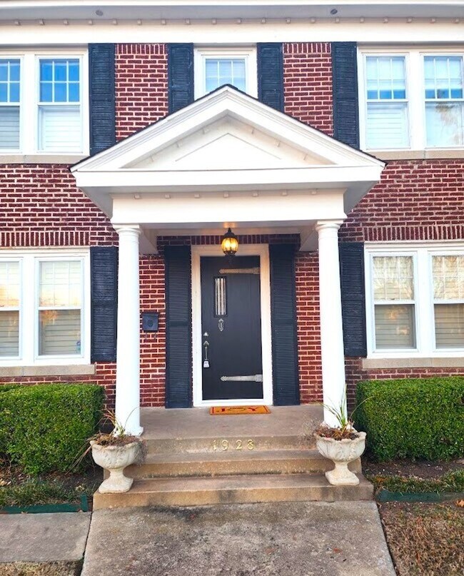 Photo - 3 Bed 2.5 Bath Plus ADU in Gatewood Add NW OKC