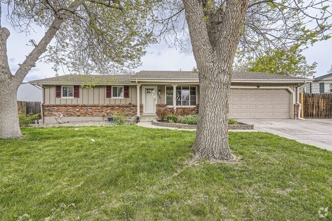 Building Photo - Spacious 5-Bedroom Retreat in Arvada, CO! Rental