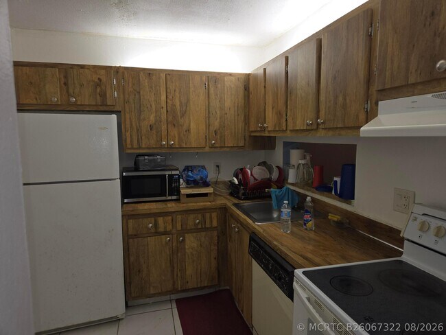 Photo - 5190 Las Verdes Cir Unit 209