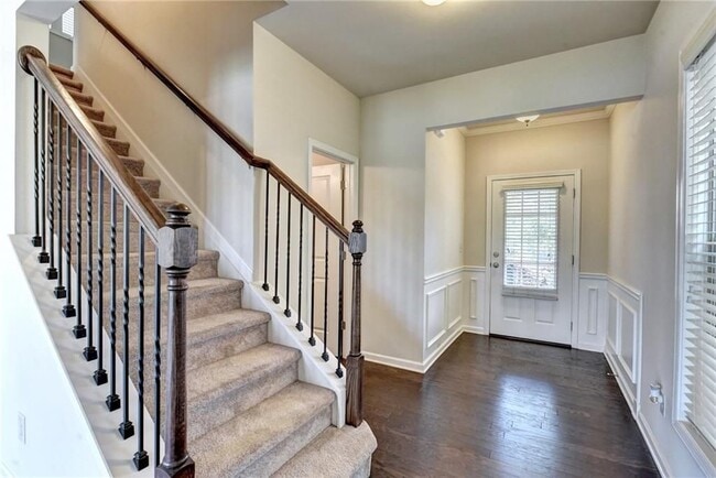 Photo - 5160 Breezewood Cir