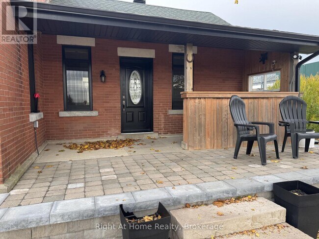 Photo - 12 Erinville Dr