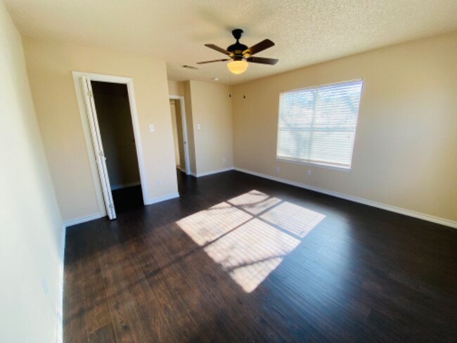 Photo - 103 Hughson Ct