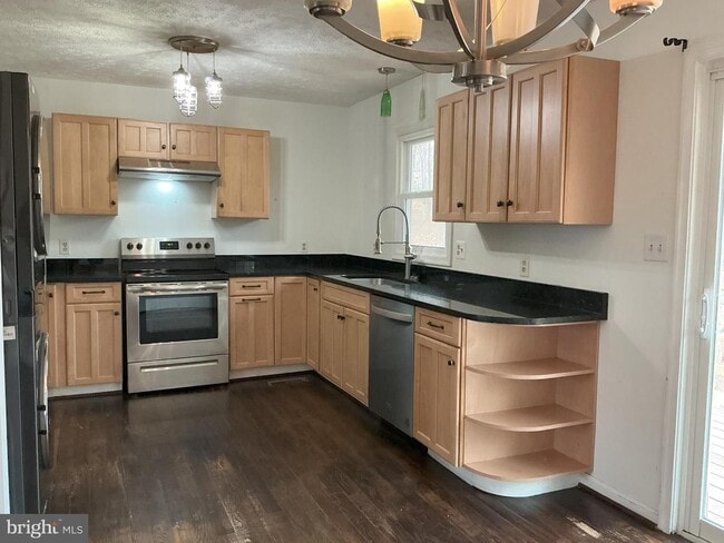 Photo - Cozy 3 Bedroom Rambler Nestled on a large property!