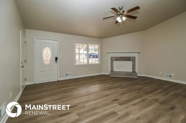 Photo - 6681 Cambridge Dr