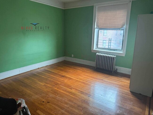 Photo - 37-58-58 86th St