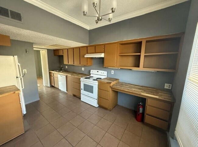 Photo - 7700 Creekbend Dr Unidad 103