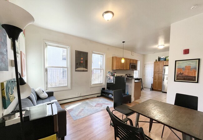 Photo - 52 Delle Ave