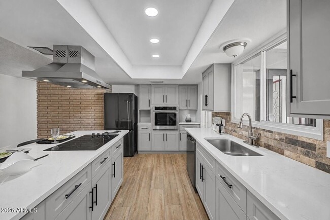 212 E Minton Dr