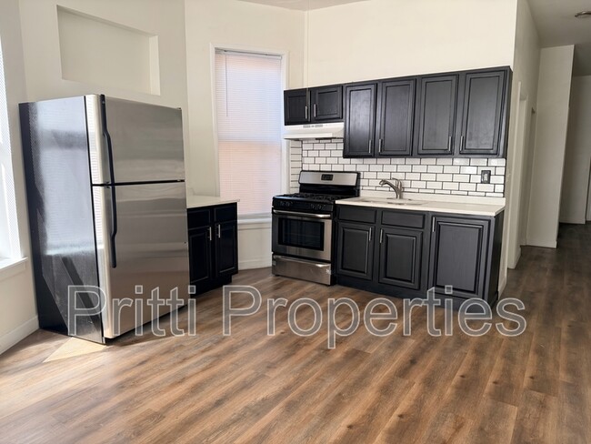 Photo - 7432 S Maryland Ave