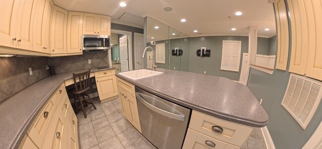 Photo - 395 Whisper Park Dr
