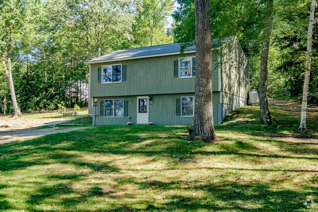 Building Photo - 209 Carsley Rd Unit Upper Rental